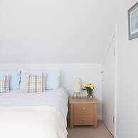 Seaside Detached 4bd Home nr Shops Parking Garden