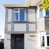 Spacious House for 10 With Hot Tub Nr Beach