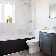 Spacious House for 10 With Hot Tub Nr Beach