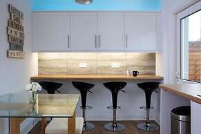 Spacious House for 10 With Hot Tub Nr Beach