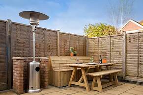 Spacious House for 10 With Hot Tub Nr Beach