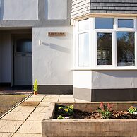 Spacious House for 10 With Hot Tub Nr Beach