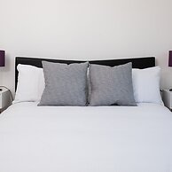 Spacious House for 10 With Hot Tub Nr Beach