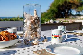 Luxury Seafront Family Home - Indoor Pool