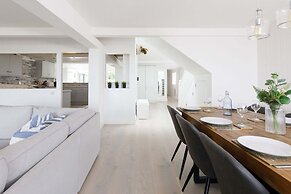 Luxury Seafront Family Home - Indoor Pool