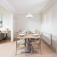 Superior House for 6 Near Beach w Parking Garden