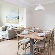 Superior House for 6 Near Beach w Parking Garden