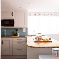 Stylish Cosy Annexe in Pretty Sailing Village