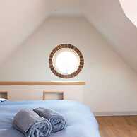 Stylish Cosy Annexe in Pretty Sailing Village
