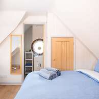 Stylish Cosy Annexe in Pretty Sailing Village