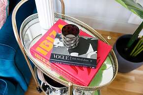 Luxury Penthouse Super King Bed 5 min to Beach