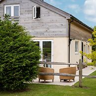 Lux Countryside Haven Mins to Beach Garden