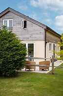 Lux Countryside Haven Mins to Beach Garden