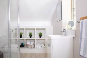 Lux Countryside Haven Mins to Beach Garden