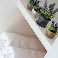 Lux Countryside Haven Mins to Beach Garden