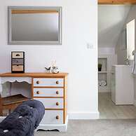 Lux Countryside Haven Mins to Beach Garden