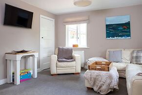 Lux Countryside Haven Mins to Beach Garden