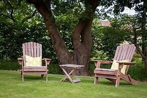 Lux Countryside Haven Mins to Beach Garden