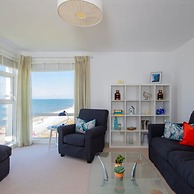 Beachfront Apartment With Panoramic Sea Views