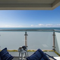 Beachfront Apartment With Panoramic Sea Views