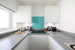 Beachfront Apartment With Panoramic Sea Views