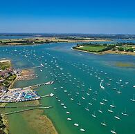 Beachfront Apartment With Panoramic Sea Views