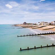 Absolute Beachfront With Decked Garden Oasis and Views
