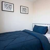 Charming Modern City Escape Garden Parking