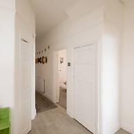 Beautiful Beachfront House wth Balcony Sea Views