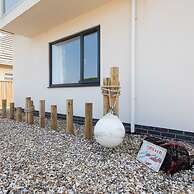 3BR Stylish Home Sea View Walk to East Wittering