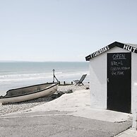 3BR Stylish Home Sea View Walk to East Wittering