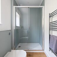 3BR Stylish Home Sea View Walk to East Wittering