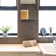 Designer Family Escape Hot Tub Steps to Beach