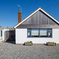 Designer Family Escape Hot Tub Steps to Beach
