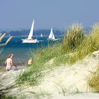 Designer Family Escape Hot Tub Steps to Beach