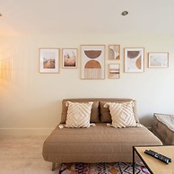 Designer Family Escape Hot Tub Steps to Beach