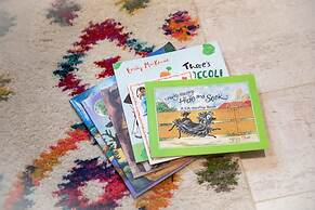 Designer Family Escape Hot Tub Steps to Beach