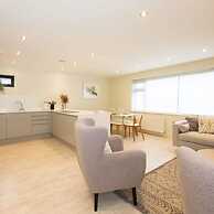 Designer Family Escape Hot Tub Steps to Beach