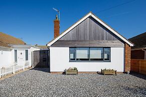 Designer Family Escape Hot Tub Steps to Beach