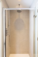 Designer Family Escape Hot Tub Steps to Beach