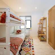 Designer Family Escape Hot Tub Steps to Beach