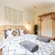 Designer Family Escape Hot Tub Steps to Beach