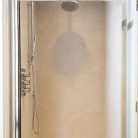 Designer Family Escape Hot Tub Steps to Beach