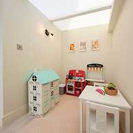 Designer Family Escape Hot Tub Steps to Beach