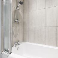 Designer Seaside Escape King Beds Scenic View