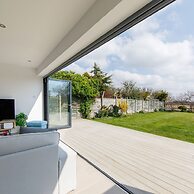 Designer Seaside Escape King Beds Scenic View