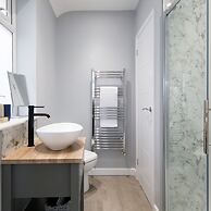 Designer Seaside Escape King Beds Scenic View