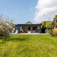 Designer Seaside Escape King Beds Scenic View