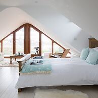 Tranquil Family Retreat 5 min to Beach Garden