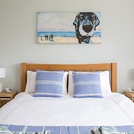 Tranquil Family Retreat 5 min to Beach Garden